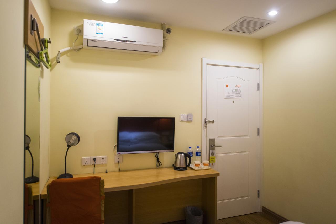 Home Inn Shanghai Hongqiao Terminal Jinshajiang Road Changfeng Exteriör bild